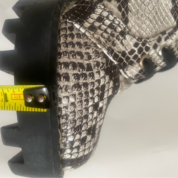 Bamboo Snakeprint Boots High Heel Size 7.5 - Picture 5 of 9